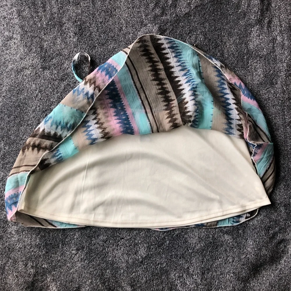 Patterned Crop Top - Picture 3 of 6